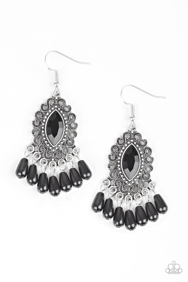 Private Villa - Black - Paparazzi Earring Image