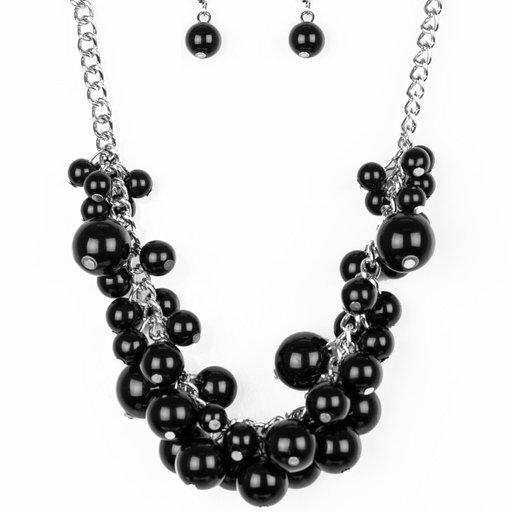 Collar Paparazzi ~ Reina del glamour - Negro