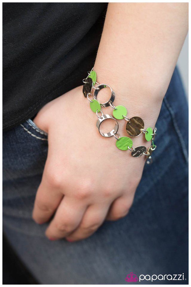 Paparazzi Bracelet ~ Without A Care In the World - Green