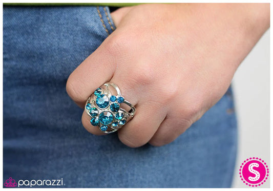 Paparazzi Ring ~ Just Warming Up - Blue