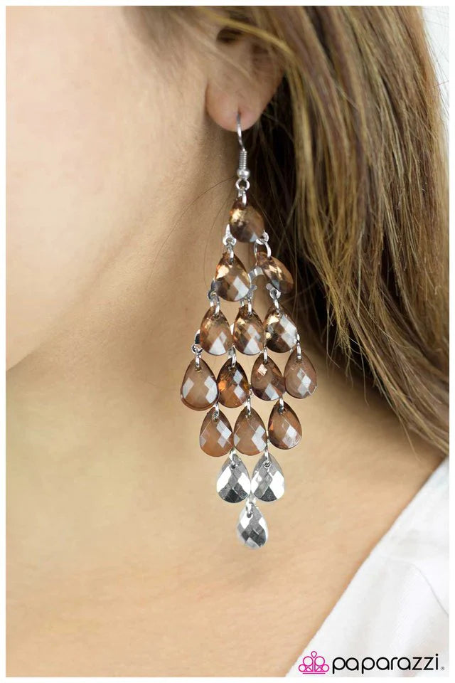 Paparazzi Earring ~ Hey Ombre! - Brown