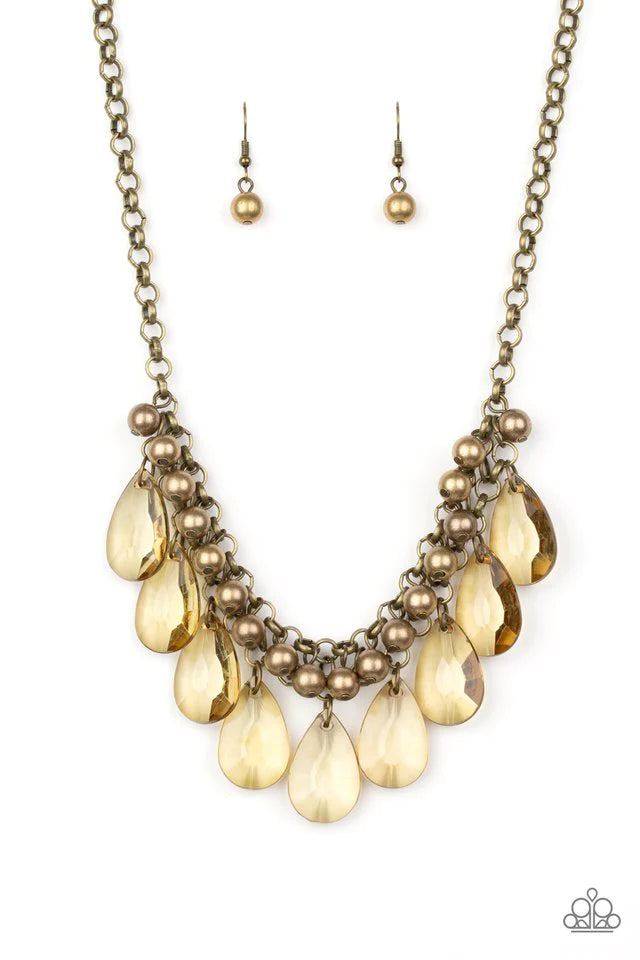 Paparazzi Necklace ~ Fashionista Flair - - Brass