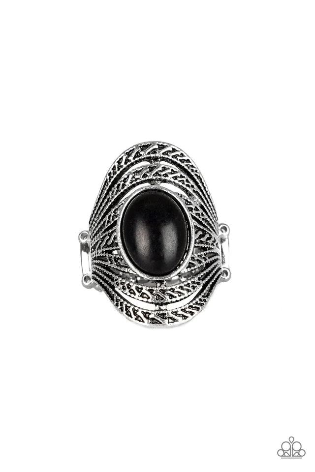 Paparazzi Ring ~ Royal Roamer - Black