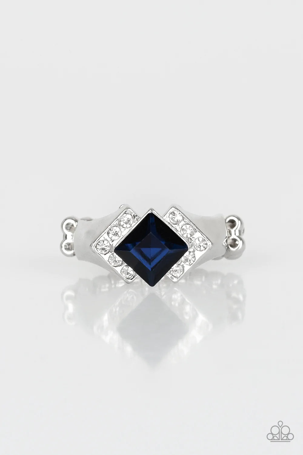 Anillo Paparazzi ~ Ganador de Wallstreet - Azul