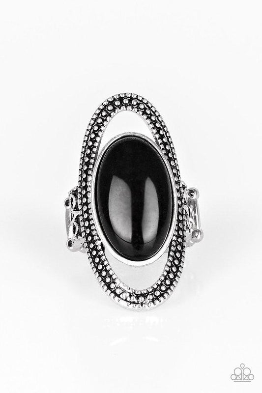 Anillo Paparazzi ~ Realeza occidental - Negro