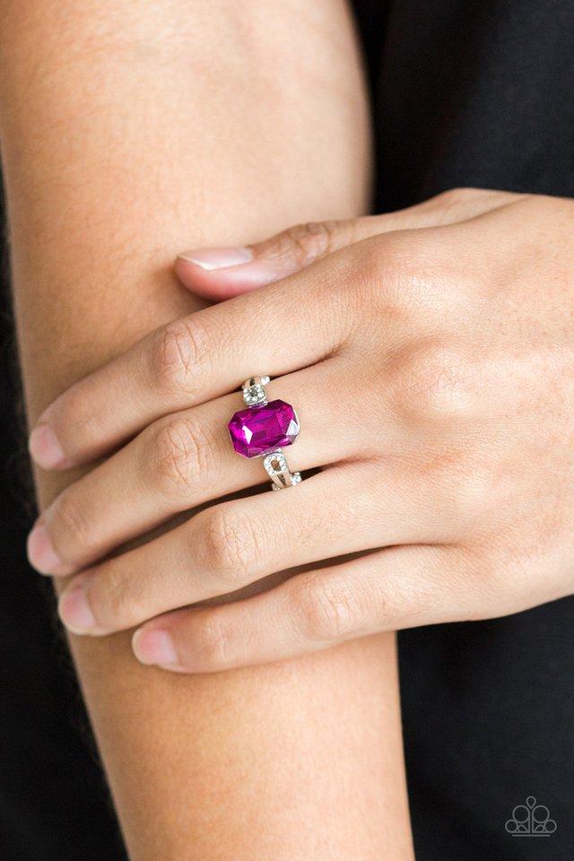 Paparazzi Ring ~ Feast Your Eyes - Pink