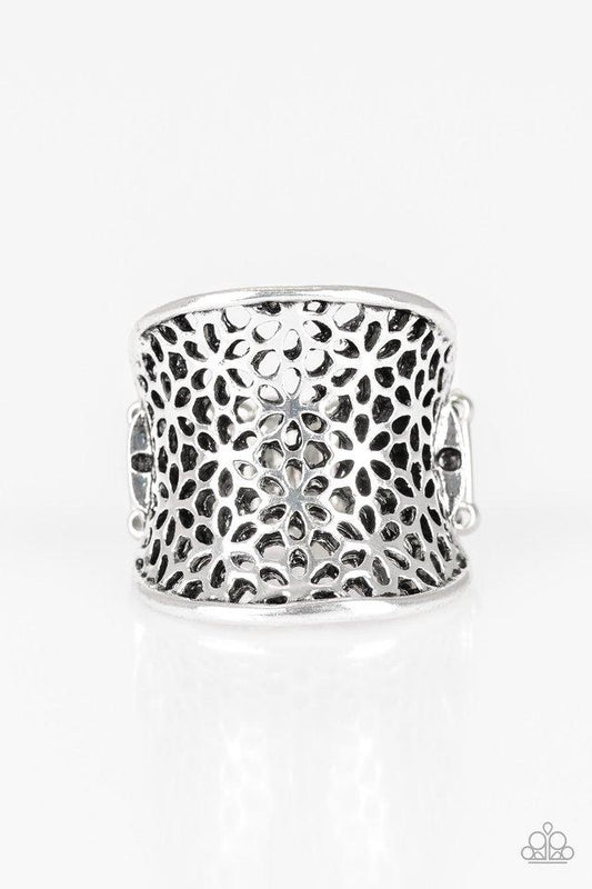 Paparazzi Ring ~ Garden Safari - Silver