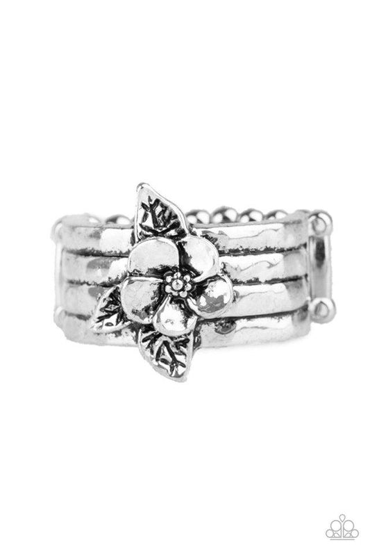 Paparazzi Ring ~ Island Icon - Silver