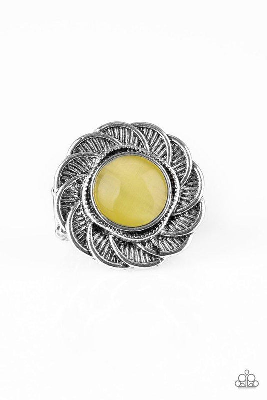 Paparazzi Ring ~ Gardenia Glow - Yellow