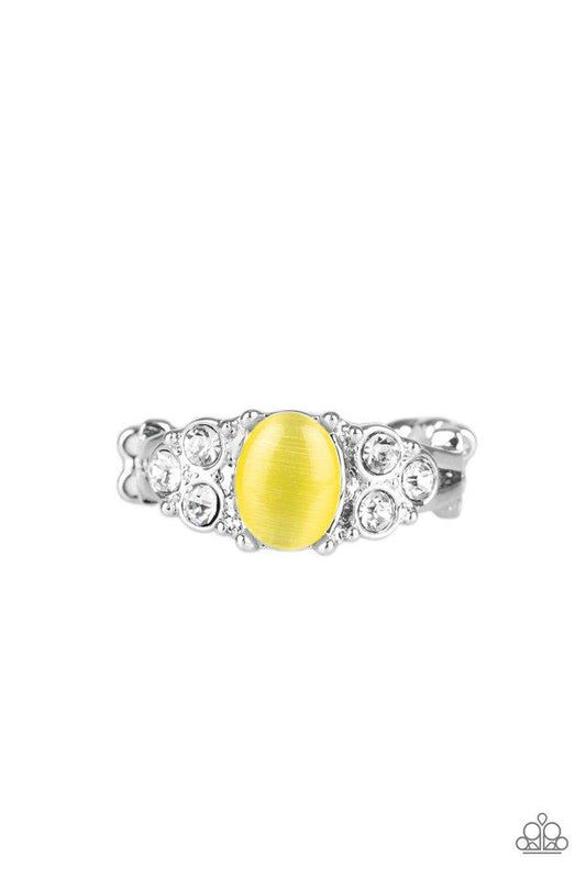 Anillo Paparazzi ~ Extra brillante - Amarillo