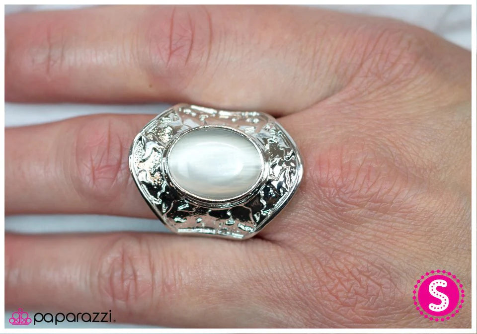 Paparazzi Ring ~ Statement of a Generation - White