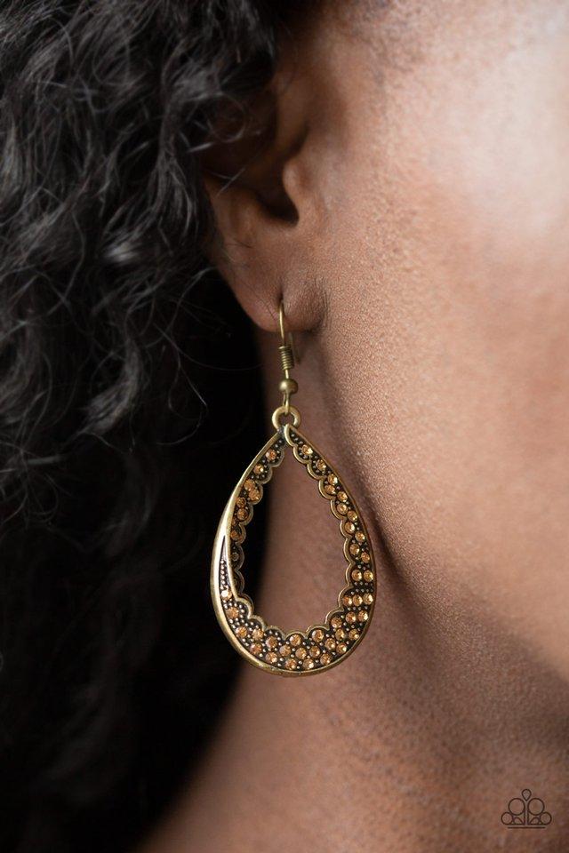 Paparazzi Earring ~ Royal Treatment - Brass