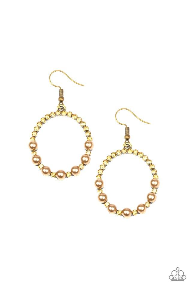 Paparazzi Earring ~ Glowing Grandeur - Brass