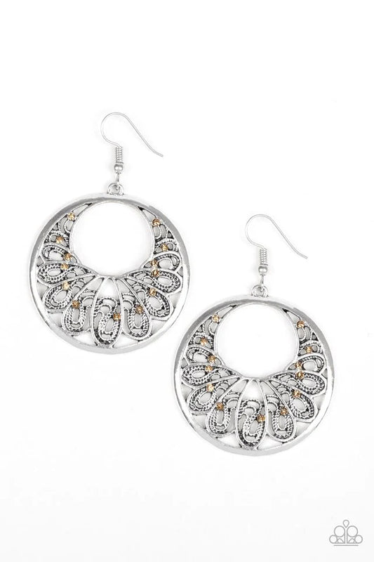 Pendiente Paparazzi ~ Fancy That - Marrón