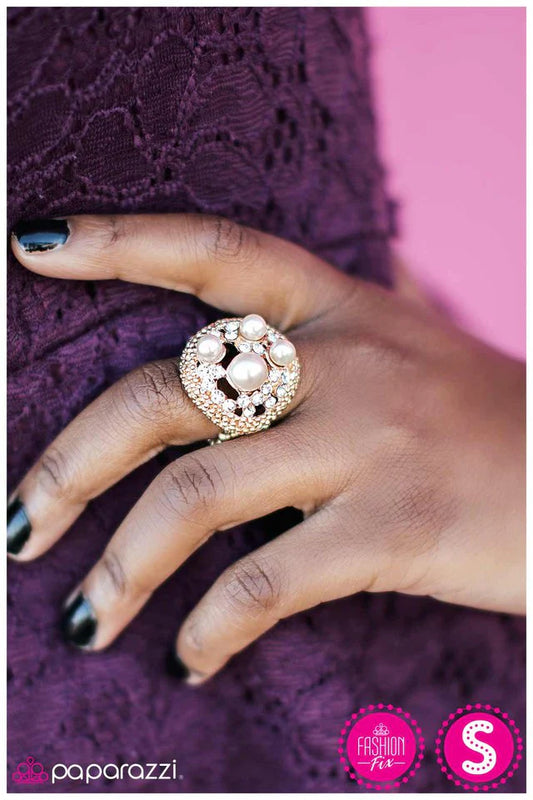 Paparazzi Ring ~ Fancy That! - Gold