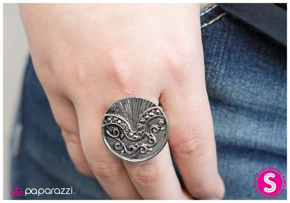 Anillo Paparazzi ~ Una ola de inspiración - Plata