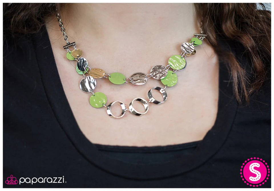 Paparazzi Necklace ~ Put Me At Ease - Green