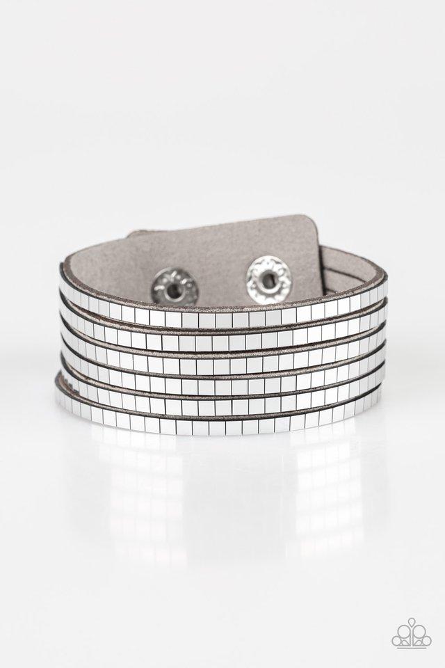 Pulsera Paparazzi ~ Disco Dazzle - Plata