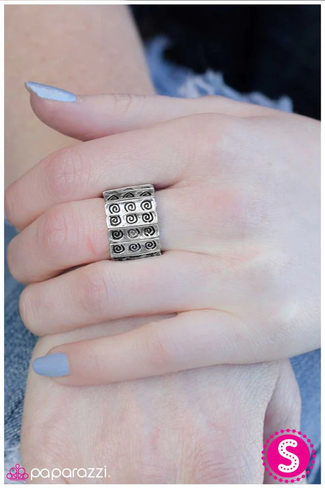 Paparazzi Ring ~ Under the Impression - Silver