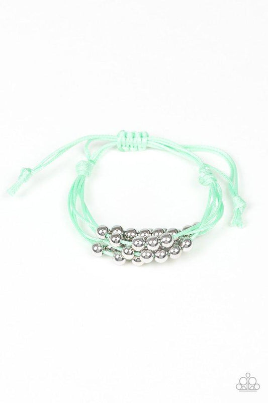 Pulsera Paparazzi ~ Sin saltarse ni una sola cuenta - Verde