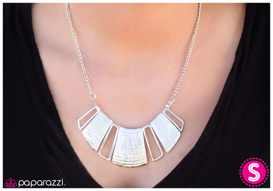 Paparazzi Necklace ~ Building An Empire - Silver