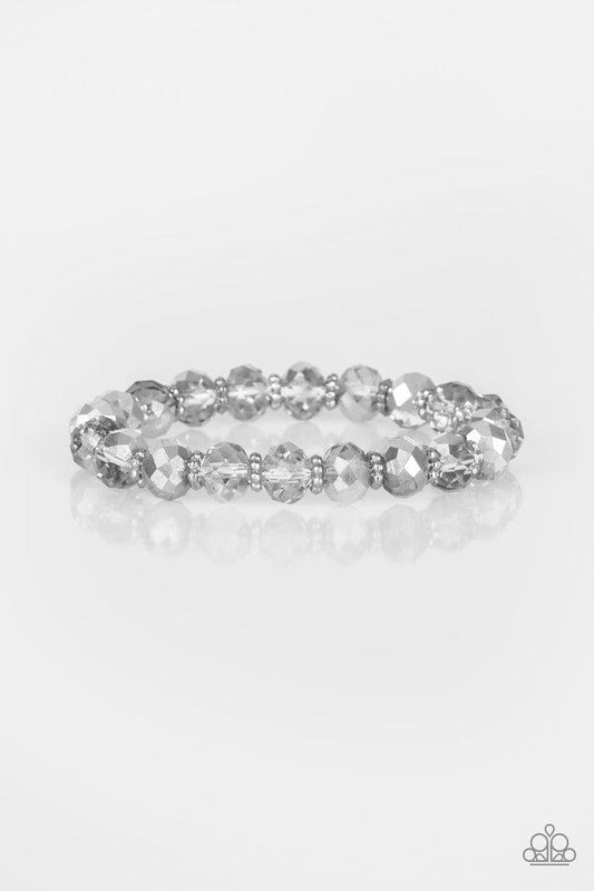 Pulsera Paparazzi ~ Candelabros de cristal - Plata