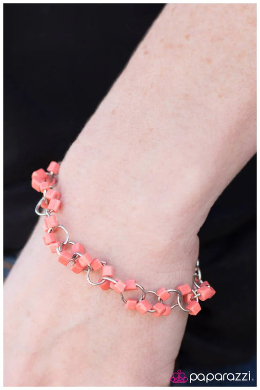 Paparazzi Bracelet ~ Coming Into Focus - Pink