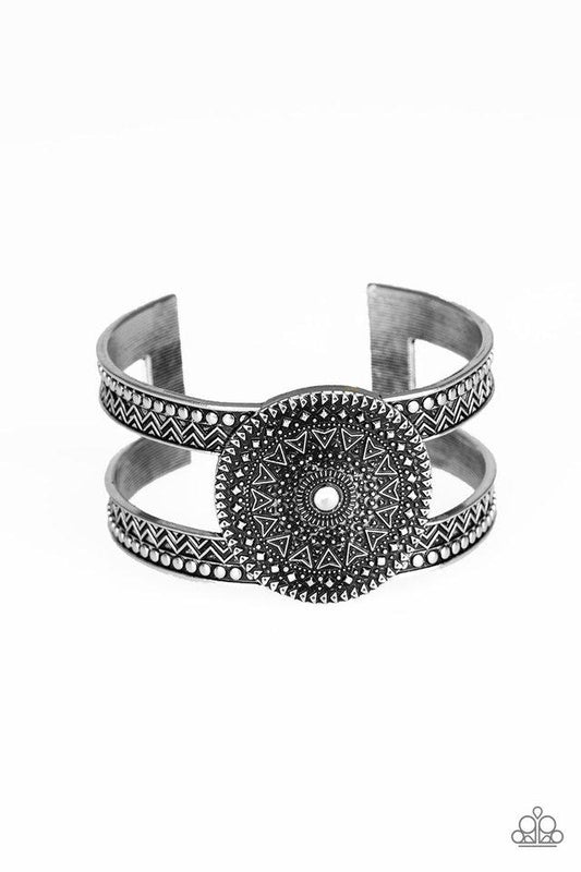 Pulsera Paparazzi ~ Texture Trade - Plata