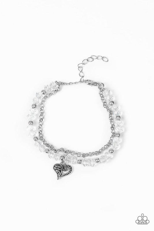 Pulsera Paparazzi ~ Romance poco común - Blanco