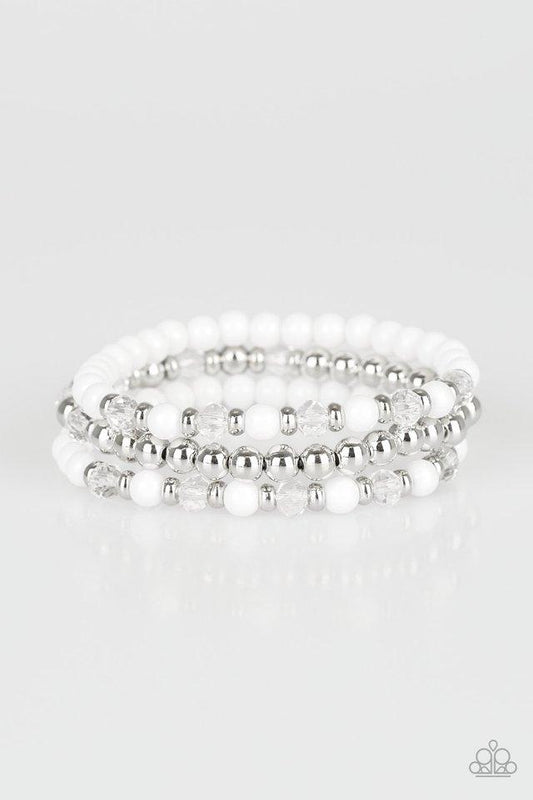 Pulsera Paparazzi ~ Irresistiblemente Irresistible - Blanco