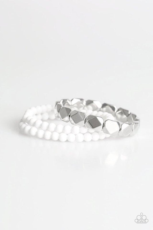 Pulsera Paparazzi ~ Sabor Fiesta - Blanco