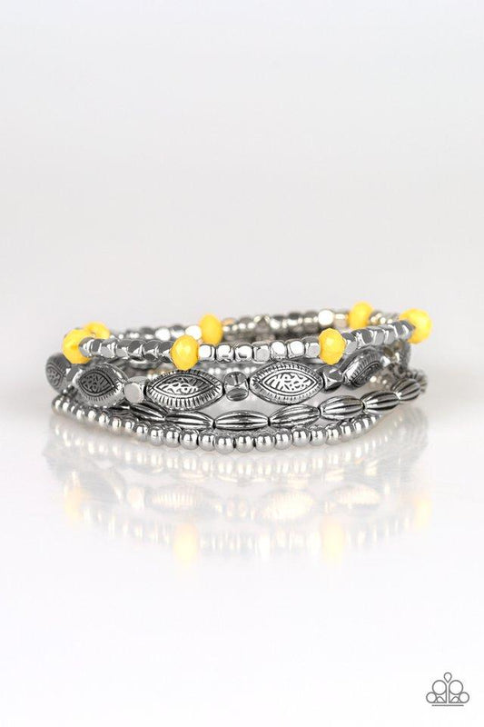 Pulsera Paparazzi ~ Full Of WANDER - Amarillo