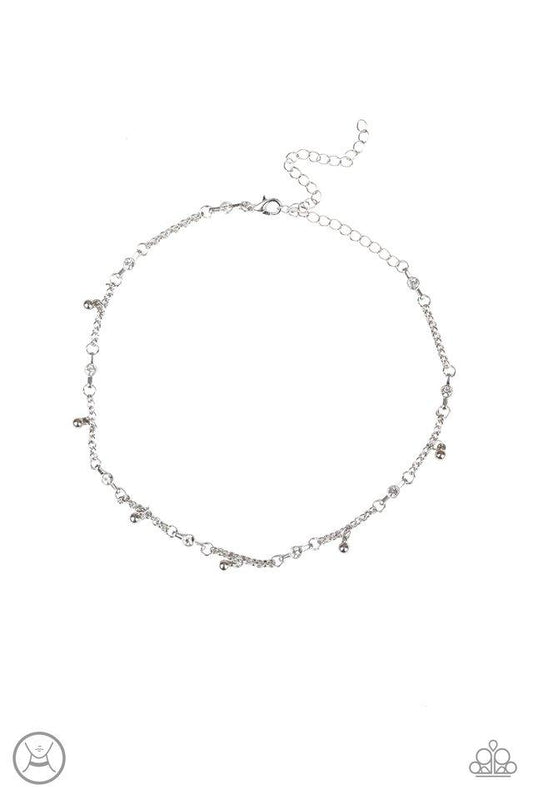 Paparazzi Necklace ~ What A Stunner - White