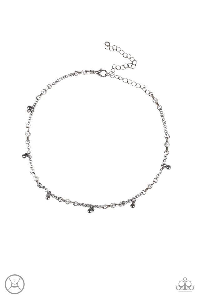 Paparazzi Necklace ~ What A Stunner - Black