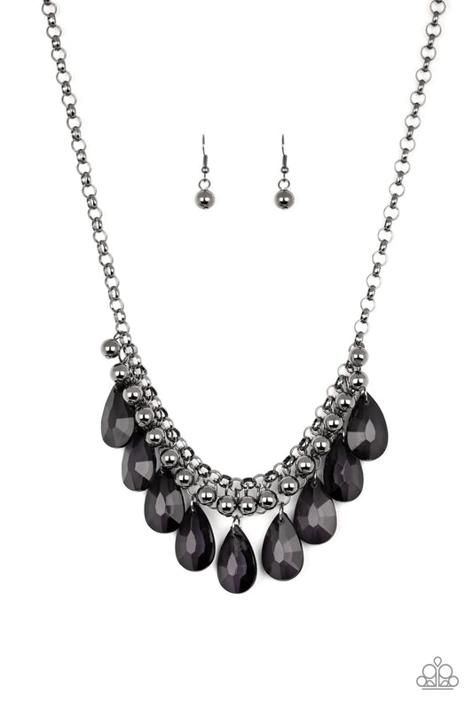 Paparazzi Necklace ~ Fashionista Flair - Black