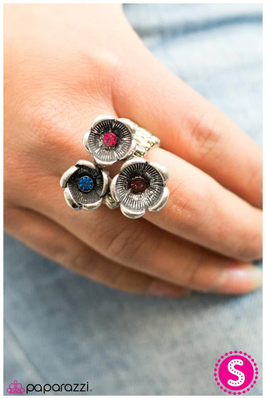 Paparazzi Ring ~ Getting the Scoop - Purple