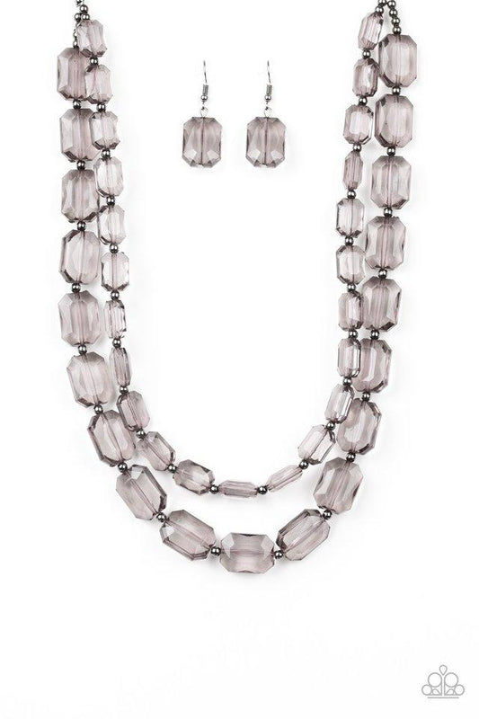 Collar Paparazzi ~ Banco de hielo - Negro