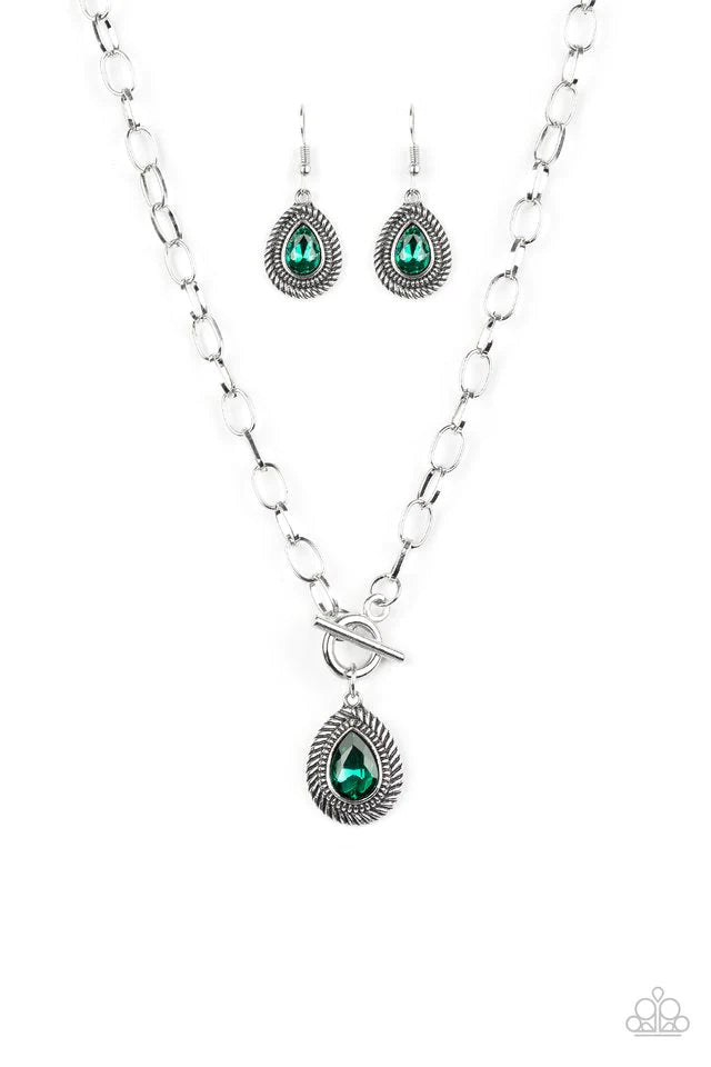 Paparazzi Necklace ~ Sheen Queen - Green