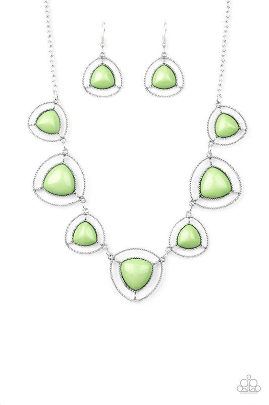 Paparazzi Necklace ~ Make A Point - Green