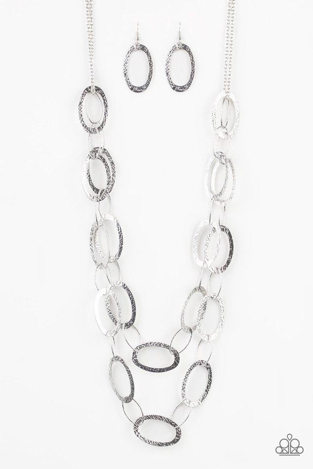 Paparazzi Necklace ~ Glimmer Goals - Silver