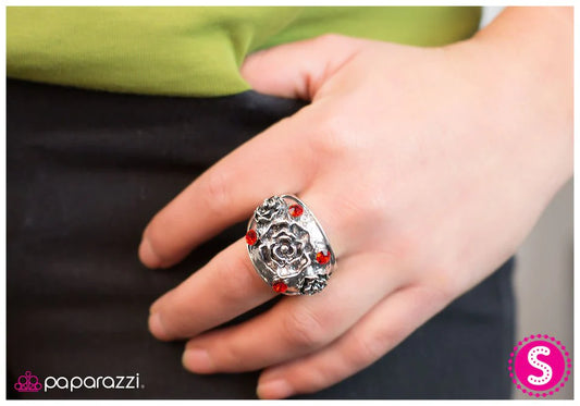 Paparazzi Ring ~ Bed Of Roses - Red