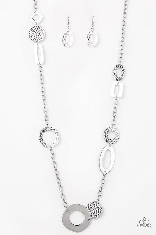 Paparazzi Necklace ~ Metro Scene - Silver