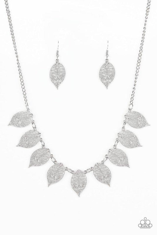 Paparazzi Necklace ~ Leafy Lagoon - Silver