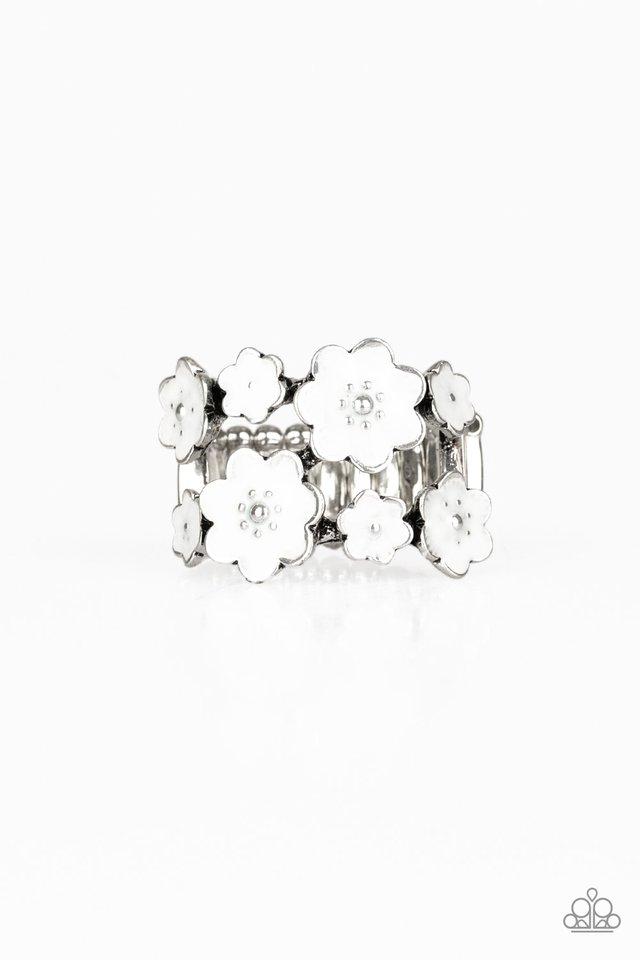 Paparazzi Ring ~ Floral Crowns - White