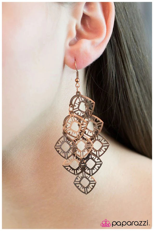 Paparazzi Earring ~ Prim and Copper - Copper