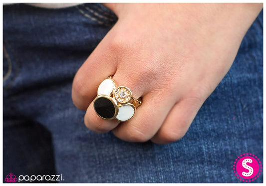 Anillo Paparazzi ~ Una cosa encima de otra - Blanco