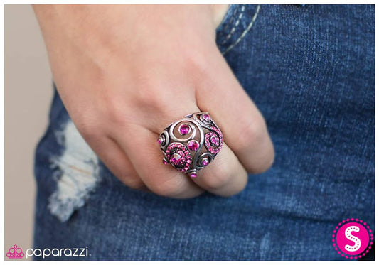 Anillo Paparazzi ~ ¡Danos un giro! - Rosa