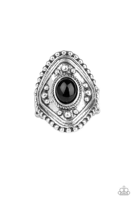 Paparazzi Ring ~ Rogue Ramble - Black