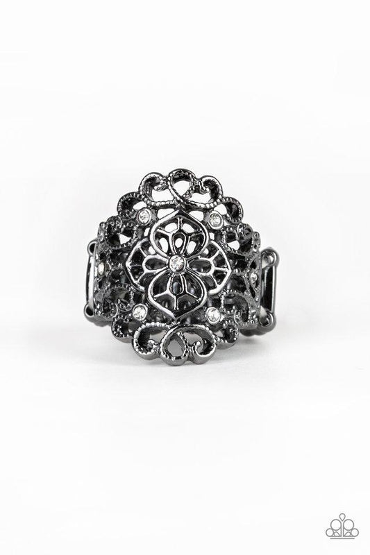 Paparazzi Ring ~ Grenada Gardens - Black