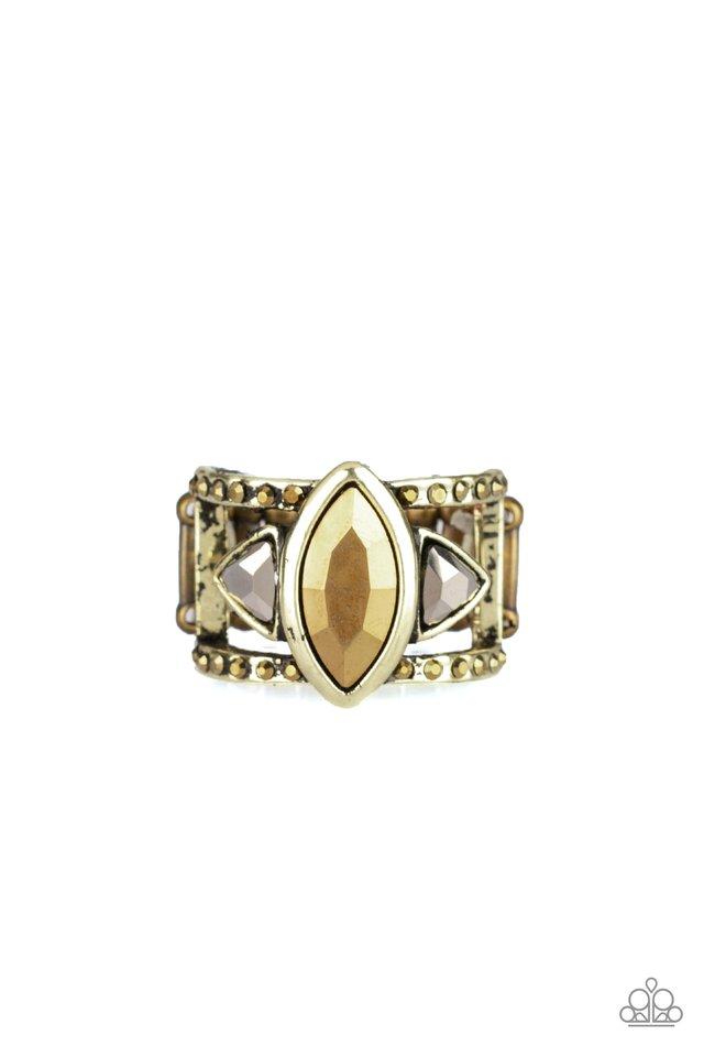 Paparazzi Ring ~ Major Majestic - Brass